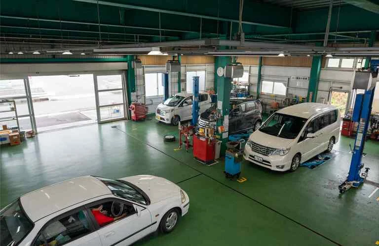 車好きが集う、接客が好きな整備士を募集中！